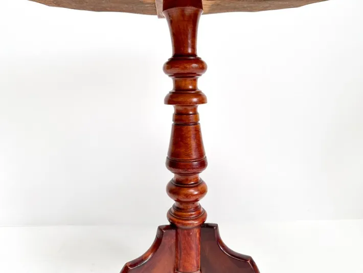 Pamono Antique Mahogany Tripod Table: Scalloped Edge Wine Table, 1890s New