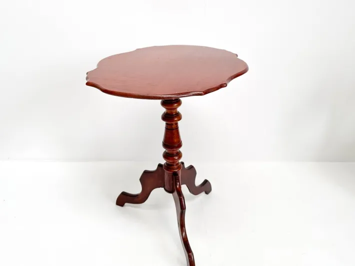 Pamono Antique Mahogany Tripod Table: Scalloped Edge Wine Table, 1890s New
