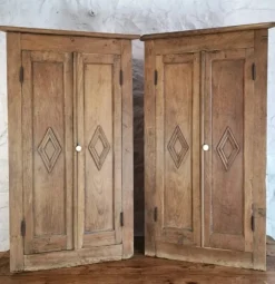 Pamono Antique Oak Corner Cabinets, 1890, Set of 2 Best