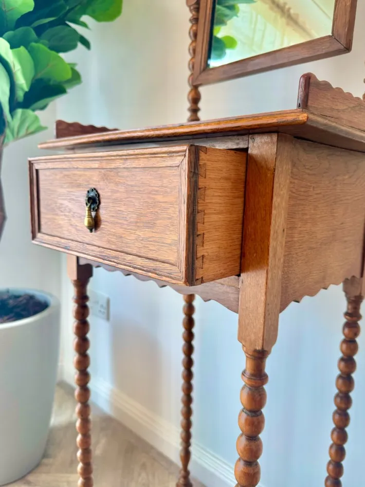 Pamono Antique Oak Gentleman's Vanity Shaving Stand Table with Adjustable Mirror from Jas Shoolbred, 1890s Clearance
