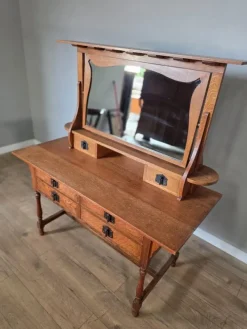 Pamono Antique Oak Newlyn Dressing Table from Heals of London Clearance