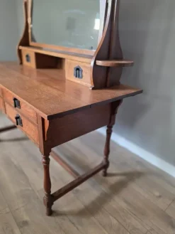 Pamono Antique Oak Newlyn Dressing Table from Heals of London Clearance