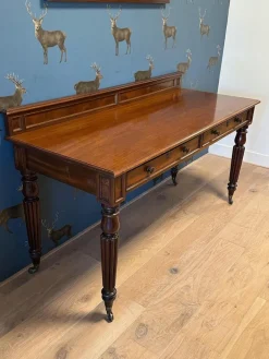 Pamono Antique Side Table in Mahogany Clearance