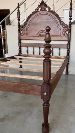 Pamono Antique Spanish Bed with Wood Slabs, 1900 Online