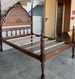 Pamono Antique Spanish Bed with Wood Slabs, 1900 Online
