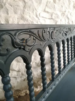 Pamono Antique Spanish Painted Chestnut Settle Bench, 1880 Hot