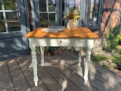 Pamono Antique Table in Fir, 1890s Outlet