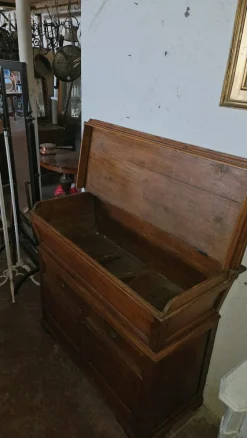 Pamono Antique Tuscan Sideboard, 1890s New