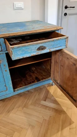 Pamono Antique Tuscan Sideboard in Fir, 1890s Outlet