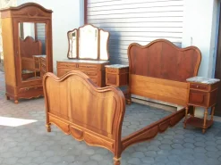 Pamono Antique Walnut Bedroom Set, 1890s, Set of 4 Sale