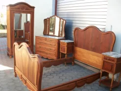 Pamono Antique Walnut Bedroom Set, 1890s, Set of 4 Sale