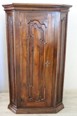 Pamono Antique Walnut Corner Cabinets, 1600s, Set of 2 Sale