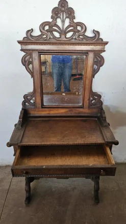 Pamono Antique Walnut Dressing Table with Friezes Clearance