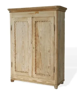 Pamono Antique Wardrobe in Fir Wood Clearance