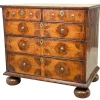 Pamono Antique William & Mary Walnut Chest of Drawers, 1695 Online