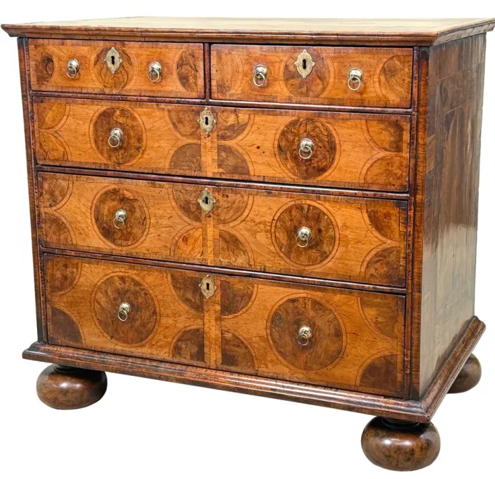 Pamono Antique William & Mary Walnut Chest of Drawers, 1695 Online
