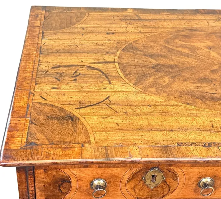 Pamono Antique William & Mary Walnut Chest of Drawers, 1695 Online