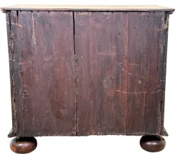 Pamono Antique William & Mary Walnut Chest of Drawers, 1695 Online