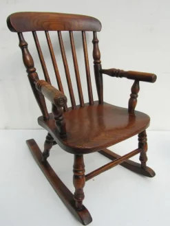 Pamono Antique Windsor Children's Rocking Chair, 1850 Clearance