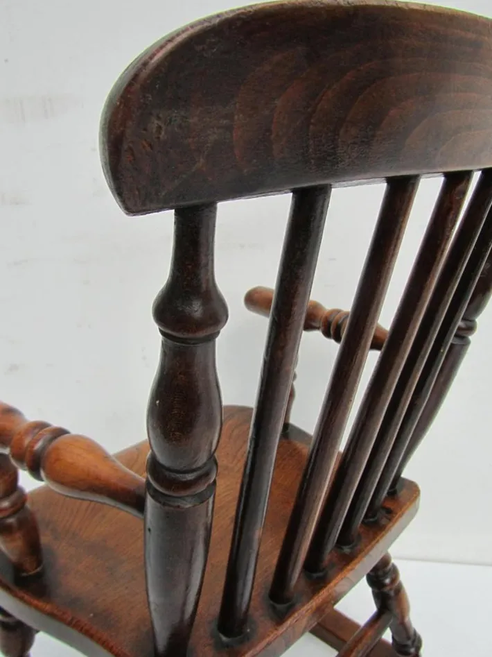 Pamono Antique Windsor Children's Rocking Chair, 1850 Clearance