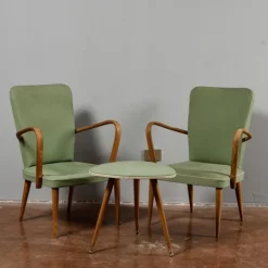 Pamono Armchairs with Side Table, Set of 3 Discount