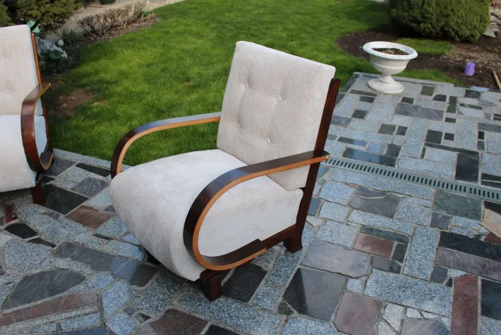 Pamono Art Deco Armchairs and Table, 1920s, Set of 3 Sale