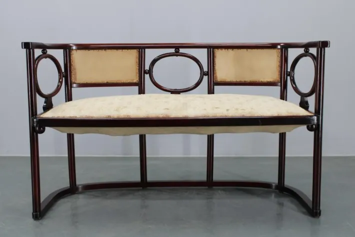 Pamono Art Nouveau Fledermaus Sofa and Armchair attributed to Josef Hoffmann for Fischel, 1890s, Set of 2 New