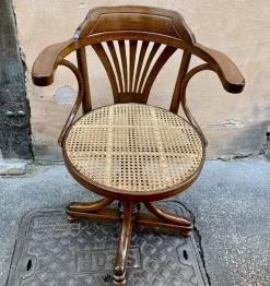 Pamono Art Nouveau Model No. 3 Swivel Chair by Michael Thonet for Thonet, Austria, 1910s Best