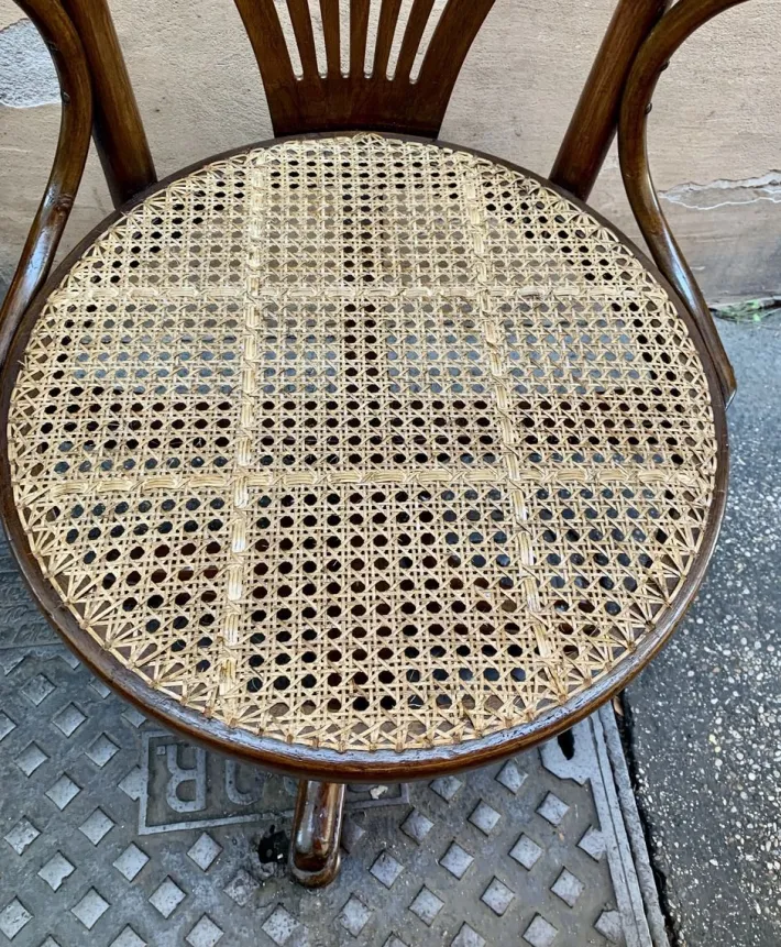 Pamono Art Nouveau Model No. 3 Swivel Chair by Michael Thonet for Thonet, Austria, 1910s Best