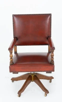 Pamono Arts and Crafts Swivel Desk Chair in Oak, 1920s Outlet