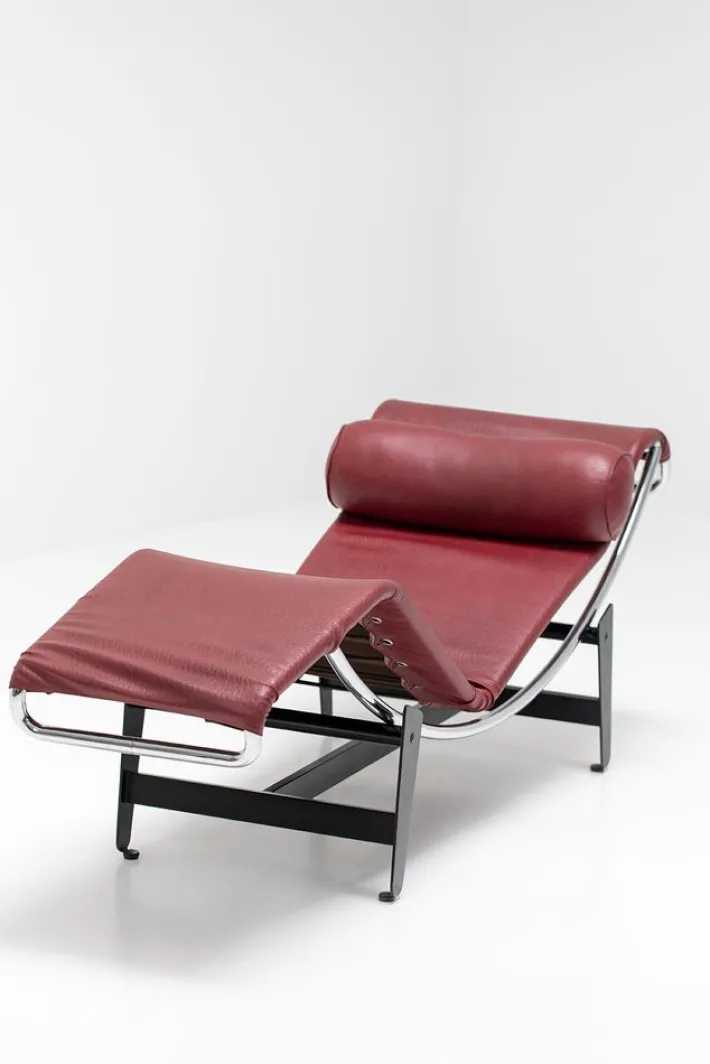 Pamono B306 Chaise Lounge by Le Corbusier, Charlotte Perriand and Jean Prouvé for Wohnbedarf, 1950s Clearance