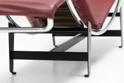 Pamono B306 Chaise Lounge by Le Corbusier, Charlotte Perriand and Jean Prouvé for Wohnbedarf, 1950s Clearance