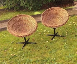 Pamono Bamboo and Iron Swivel Pod Chairs, 1960s, Set of 2 Online