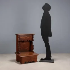 Pamono Baroque Kneeler in Maple and Walnut Hot