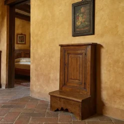 Pamono Baroque Kneeler, Italy, 18th Century Outlet