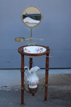 Pamono Bedroom Washstand with Basin, Pitcher, and Mirror Discount