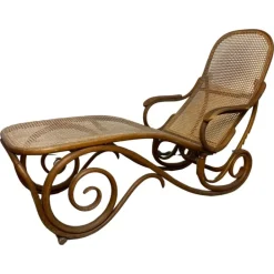 Pamono Bentwood No. 2 Daybed attributed to Thonet, 1880 Clearance