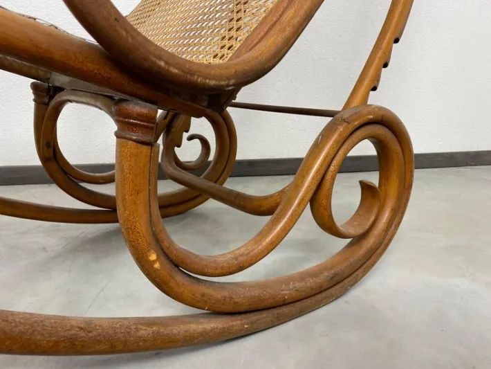 Pamono Bentwood No. 2 Daybed attributed to Thonet, 1880 Clearance