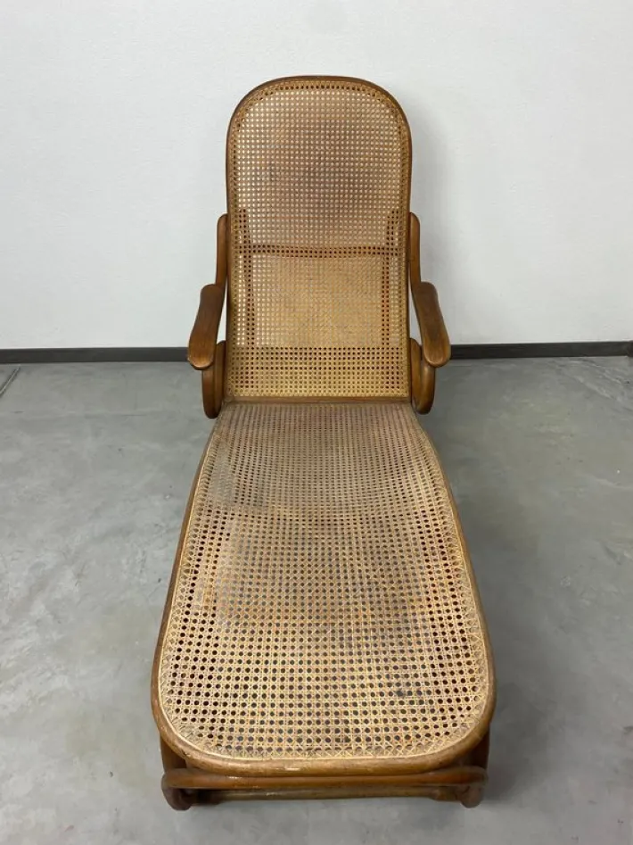 Pamono Bentwood No. 2 Daybed attributed to Thonet, 1880 Clearance