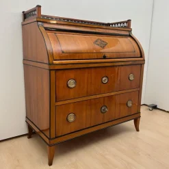 Pamono Biedermeier Roll-Top Desk in Cherry Veneer and Brass, 1820 Outlet
