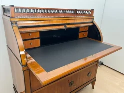 Pamono Biedermeier Roll-Top Desk in Cherry Veneer and Brass, 1820 Outlet