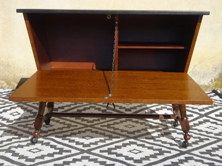 Pamono Bin-Shaped Cabinet on Wheels, 1980s Online