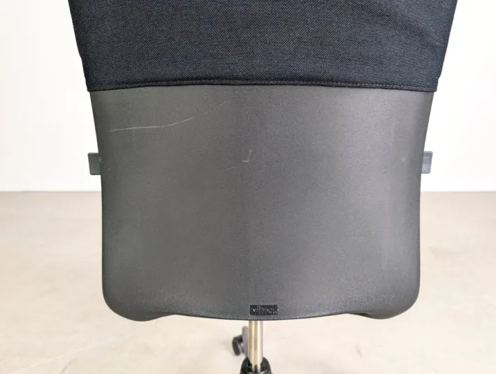 Pamono Black Executive Swivel T-Chair from Vitra Outlet