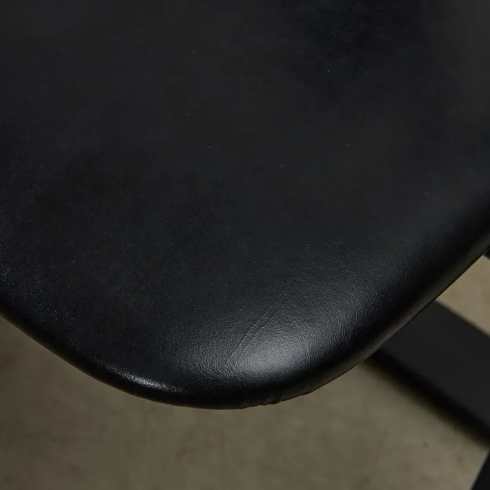 Pamono Black Leather Ergonomic Chair by Peter Opsvik for Stokke, 1983 Clearance
