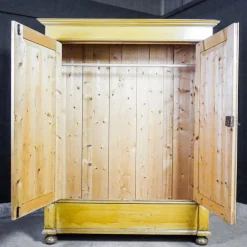 Pamono Brocante 2-Door Wooden Cupboard, Early 20th Century