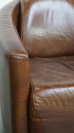 Pamono Brown Cowhide Aviator Armchairs, Set of 2 New