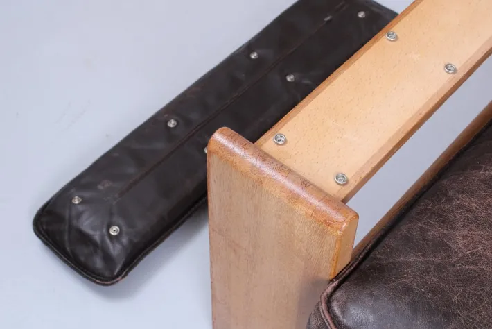 Pamono Brutalist Light Oak and Dark Leather Sofa by Harry de Groot for Leolux, 1970s Discount