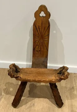 Pamono Brutalist Tripod Low Chairs, Set of 2 Clearance