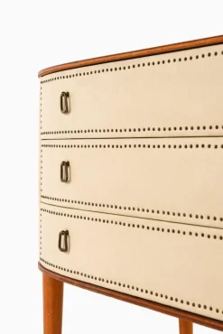 Pamono Bureau in Mahogany and White Artificial Leather attributed to Halvdan Pettersson, 1950s Clearance