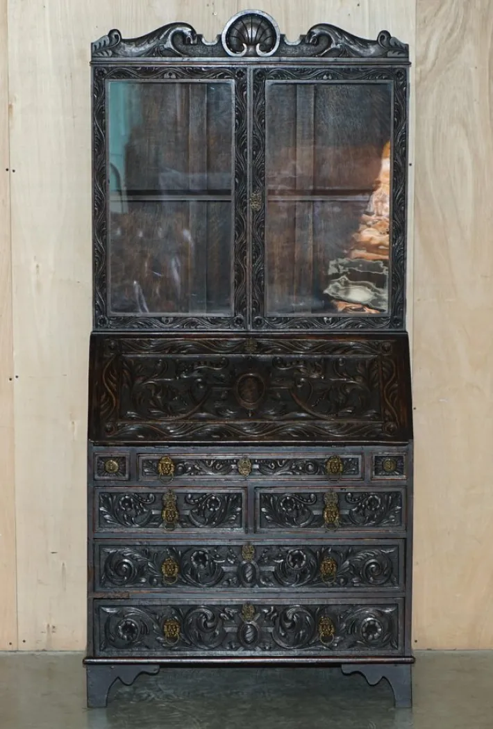Pamono Carved English Oak Library Desk with Lions Head Brass Handles, 1860s New